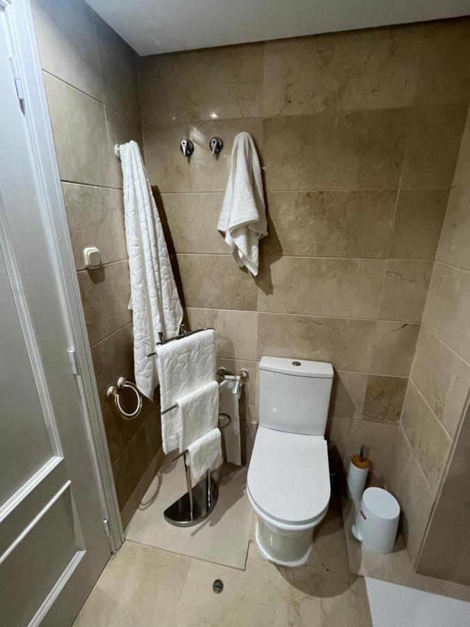 Appartement Heart Of Puerto Banus Newly Renavated Free Parking , Wifi ,Pool,Gym,Padel Court à Marbellac Extérieur photo