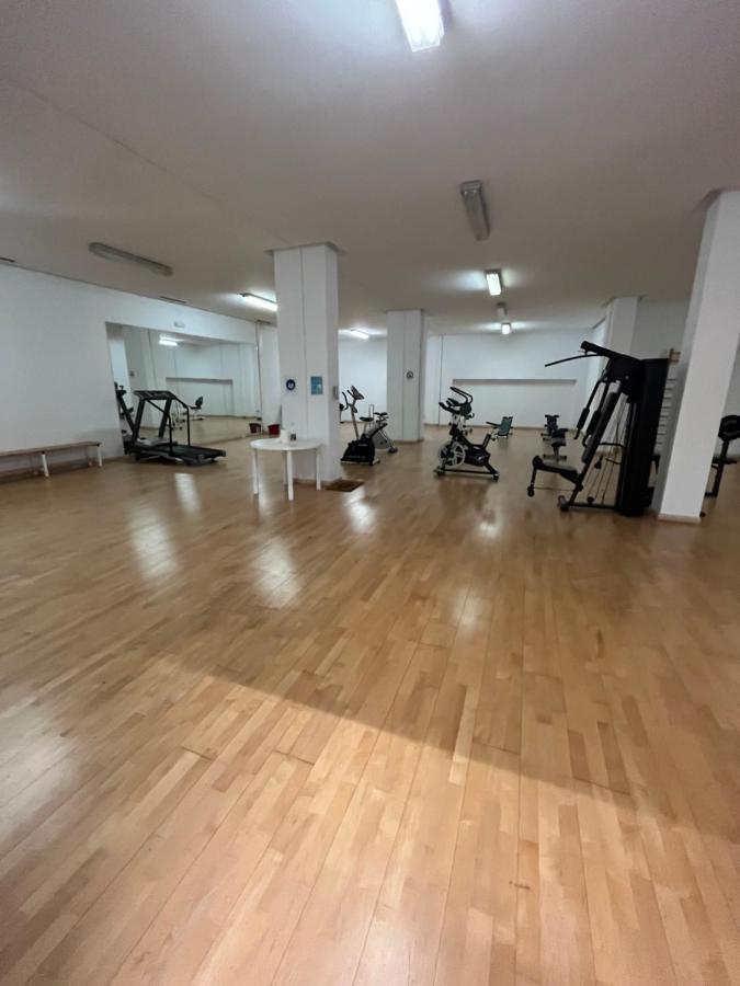 Appartement Heart Of Puerto Banus Newly Renavated Free Parking , Wifi ,Pool,Gym,Padel Court à Marbellac Extérieur photo